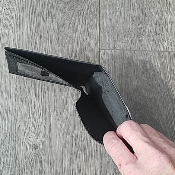 NWT Disney Kingdom Hearts Sora Cosplay Wallet - Picture 4 of 5